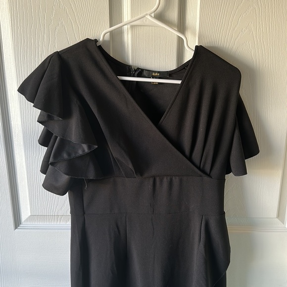 Formal dress - Picture 2 of 5